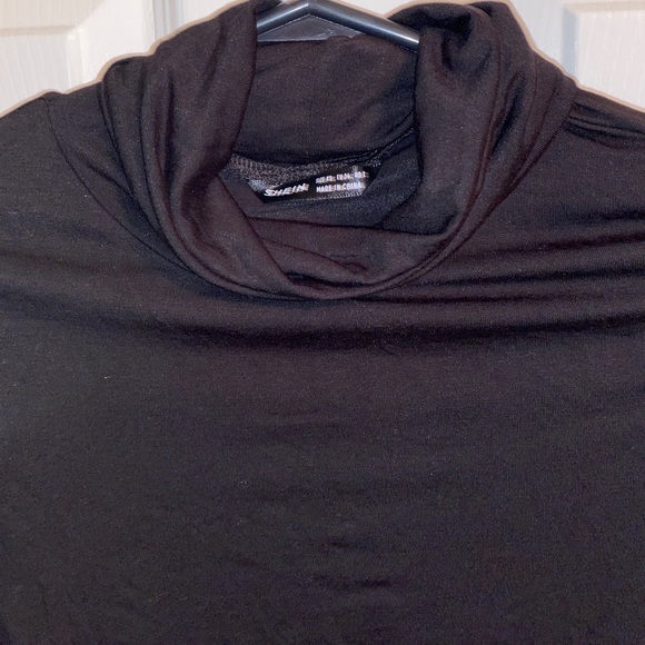 Shein Black Turtleneck Long Sleeve - Picture 2 of 2